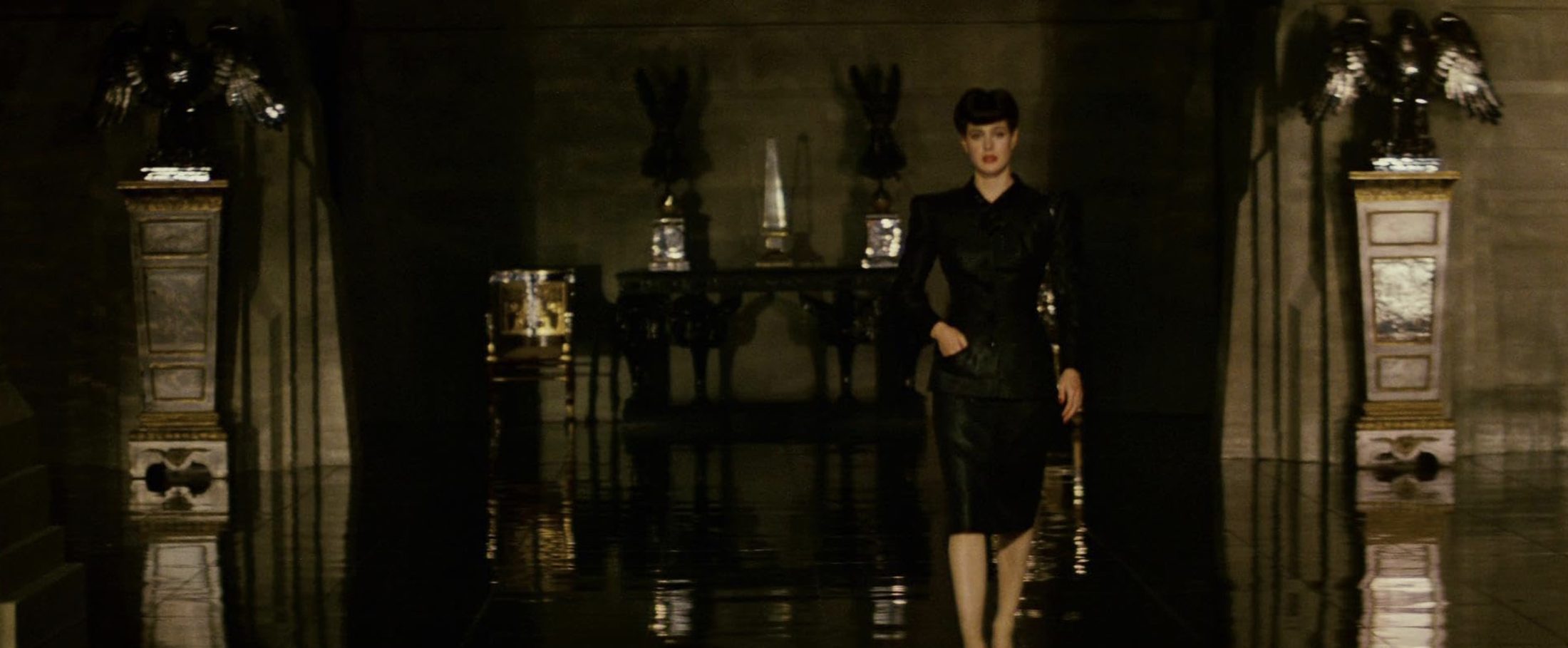 Sean Young as Rachael in Blade Runner (1982)
